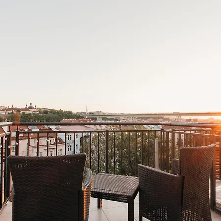 Apartment Maisonette With Terrace And View Of Castle Prag
